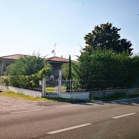 ポンティ・スル・ミンチョ Casa Bellaゲストハウス エクステリア 写真